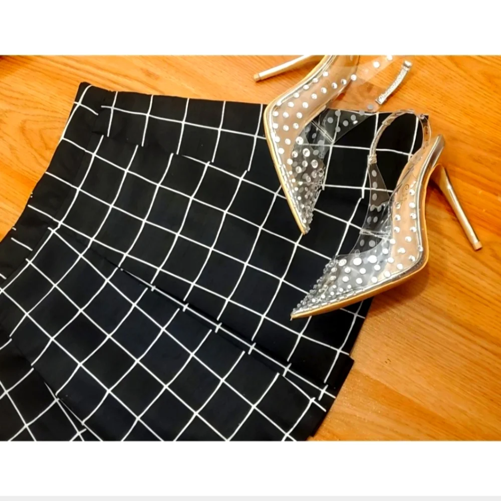 HIGH WAIST, PLEATED MINI SKATER SKIRT - Picture 10 of 11